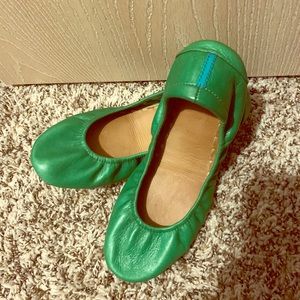 Clover Green Tieks Size 8